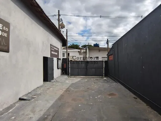 Galpão / Barracão com 357m², à venda ou para alugar, no bairro Jardim América em Jacareí