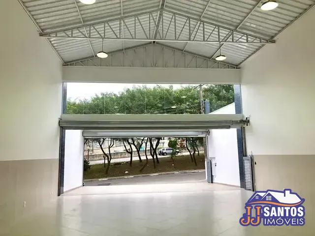 Galpão / Barracão com 332m², à venda, no bairro Parque Sevilha em São Paulo