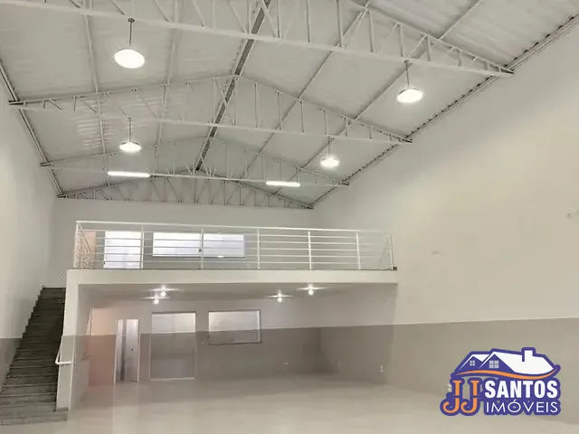 Galpão / Barracão com 332m², à venda, no bairro Parque Sevilha em São Paulo