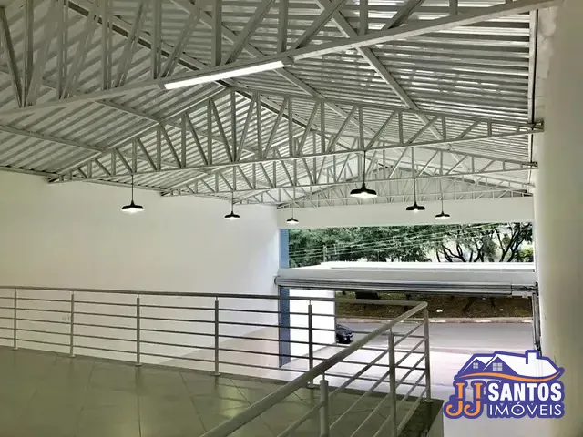 Galpão / Barracão com 332m², à venda, no bairro Parque Sevilha em São Paulo