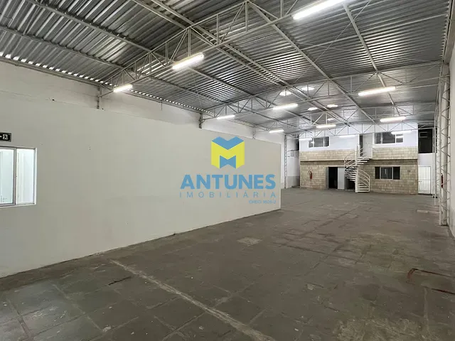Galpão / Barracão com 450m², para alugar, no bairro Ipsep em Recife
