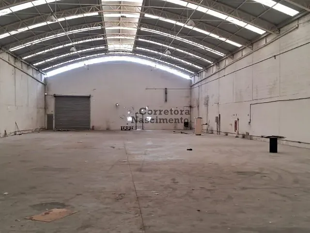Galpão / Barracão com 2000m², à venda, no bairro Jardim Santa Maria em Jacareí
