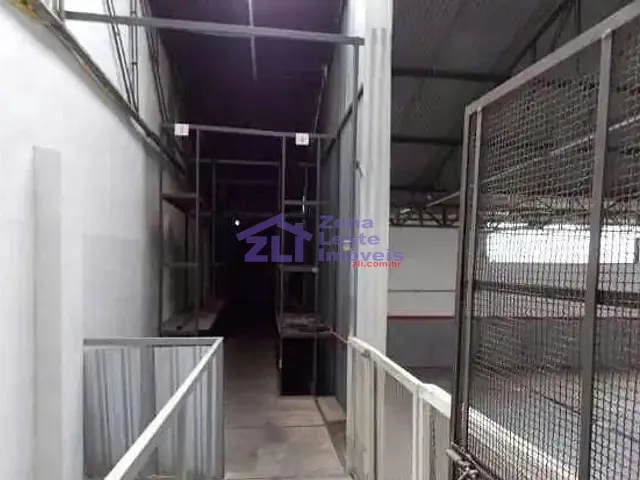 Galpão / Barracão com 750m², à venda, no bairro Vila Laís em São Paulo