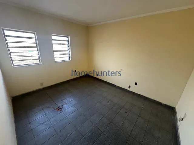 Galpão / Barracão com 308m², para alugar, no bairro Jardim São Vicente em Campinas