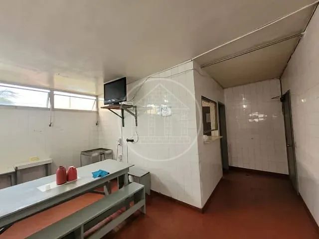 Galpão / Barracão com 1800m², para alugar, no bairro Interlagos em São Paulo