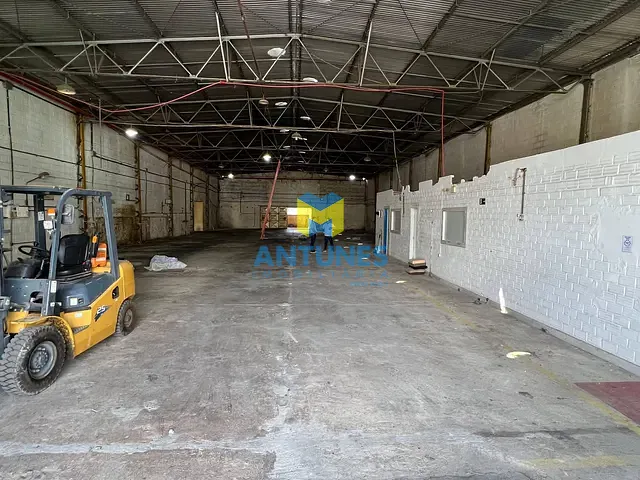Galpão / Barracão com 920m², para alugar, no bairro Boa Viagem em Recife