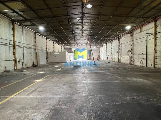 Galpão / Barracão com 920m², para alugar, no bairro Boa Viagem em Recife