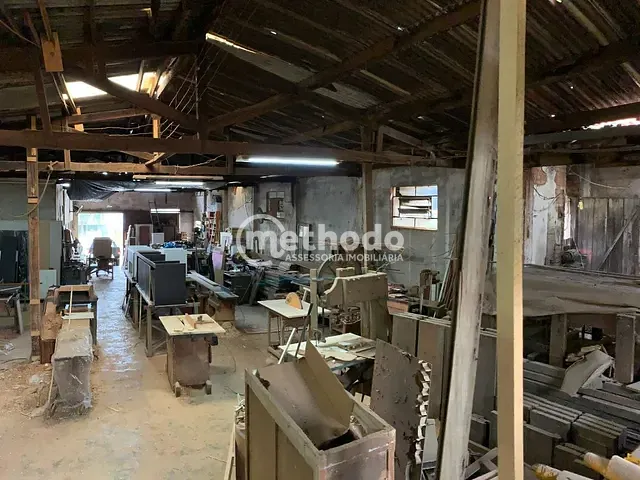 Galpão / Barracão com 1000m², à venda, no bairro Botafogo em Campinas