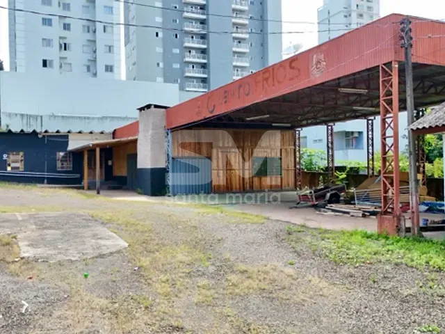 Galpão / Barracão com 1200m², para alugar, no bairro Centro em Chapecó