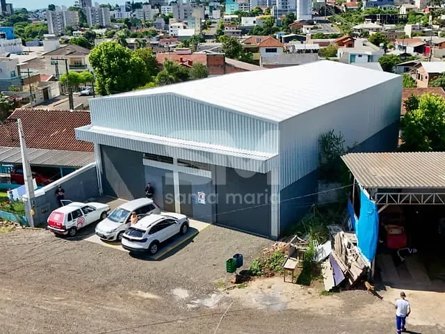 Galpão / Barracão com 468m², para alugar, no bairro Palmital em Chapecó