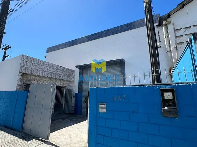 Galpão / Barracão com 400m², para alugar, no bairro Imbiribeira em Recife
