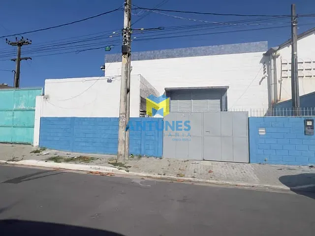 Galpão / Barracão com 400m², para alugar, no bairro Imbiribeira em Recife