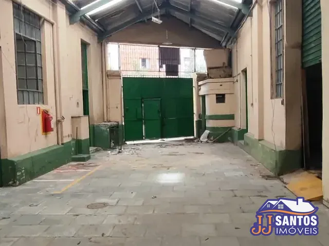 Galpão / Barracão com 686m², para alugar, no bairro Belenzinho em São Paulo