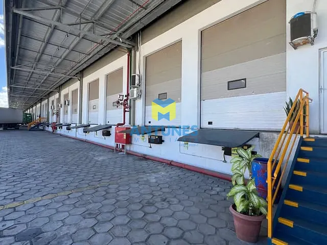 Galpão / Barracão com 3150m², para alugar, no bairro Prazeres em Jaboatão dos Guararapes