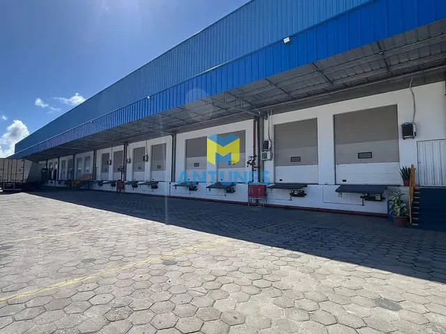 Galpão / Barracão com 3150m², para alugar, no bairro Prazeres em Jaboatão dos Guararapes