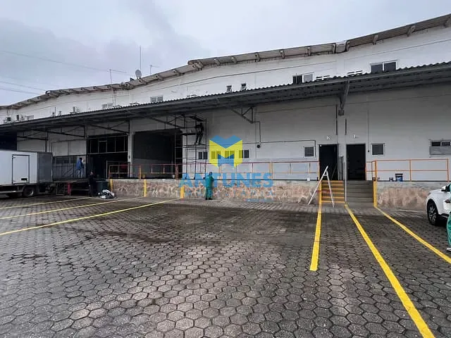 Galpão / Barracão com 1152m², para alugar, no bairro Prazeres em Jaboatão dos Guararapes