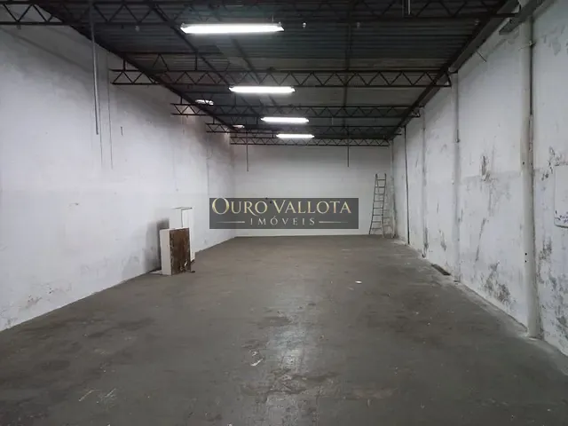 Galpão / Barracão com 400m², para alugar, no bairro Vila Bertioga em São Paulo