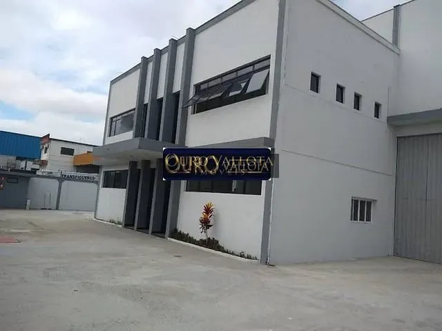 Galpão / Barracão com 1709m², para alugar, no bairro Cidade Industrial Satélite de São Paulo em Guarulhos