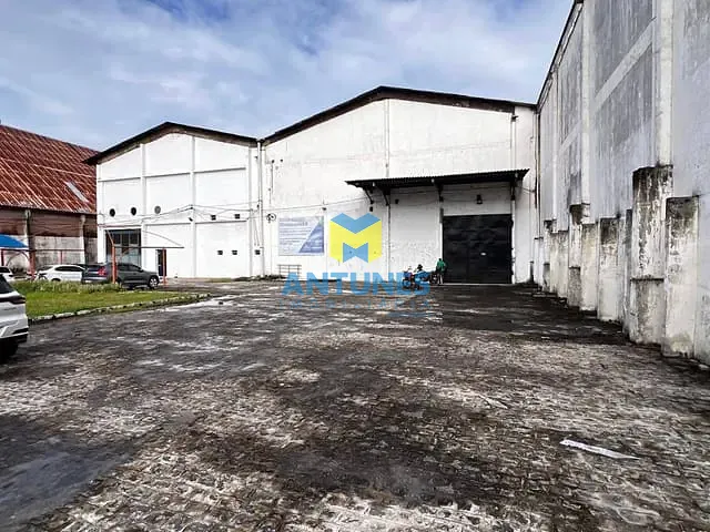 Galpão / Barracão com 1000m², para alugar, no bairro Prazeres em Jaboatão dos Guararapes