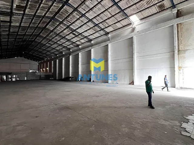 Galpão / Barracão com 1000m², para alugar, no bairro Prazeres em Jaboatão dos Guararapes