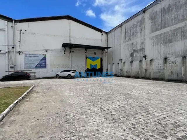 Galpão / Barracão com 1000m², para alugar, no bairro Prazeres em Jaboatão dos Guararapes