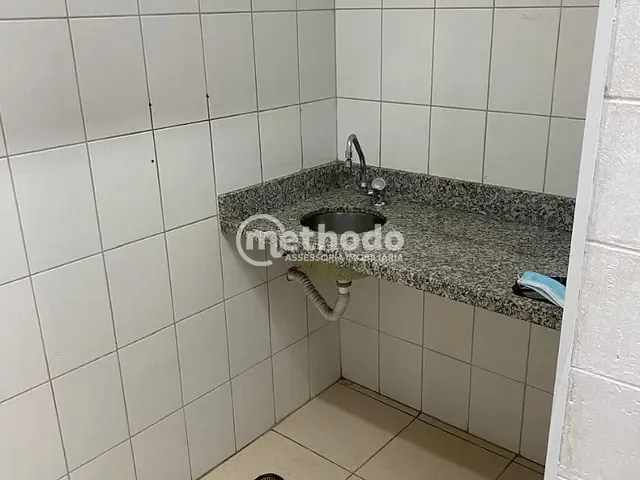 Galpão / Barracão com 1400m², para alugar, no bairro Fazenda Santa Cândida em Campinas