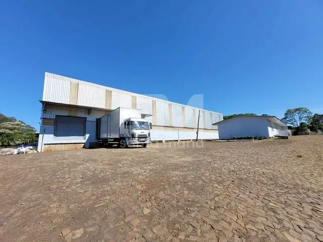 Galpão / Barracão para alugar, no bairro Interior em Chapecó