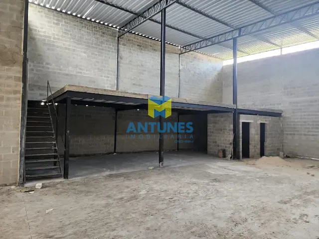Galpão / Barracão com 600m², para alugar, no bairro Barra de Jangada em Jaboatão dos Guararapes