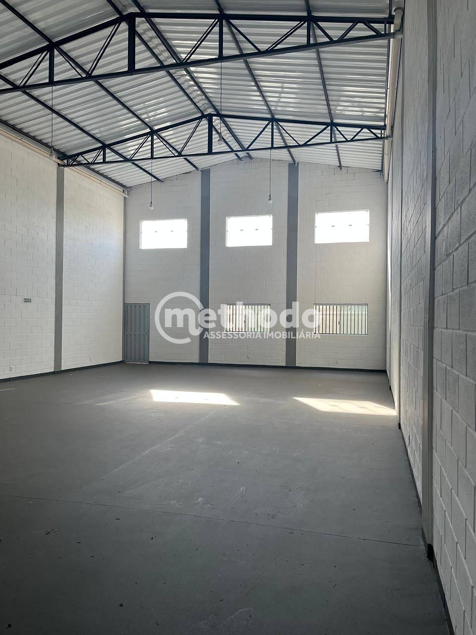 Depósito-Galpão, 250 m² - Foto 1