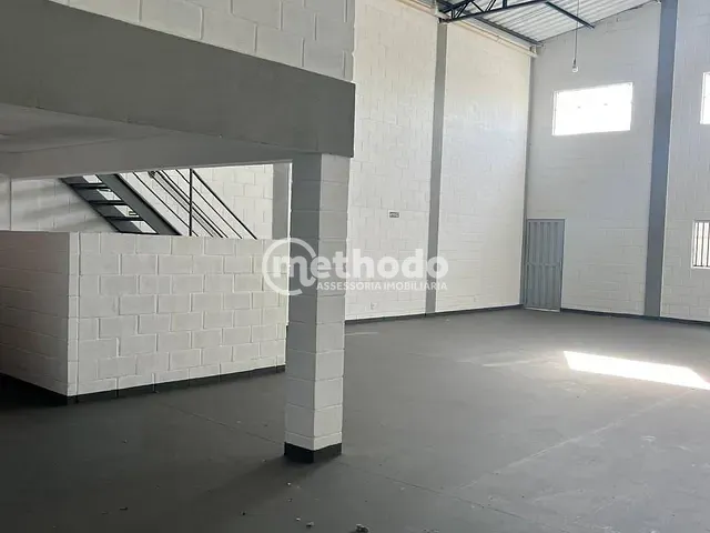 Galpão / Barracão com 250m², para alugar, no bairro Loteamento Parque São Martinho em Campinas