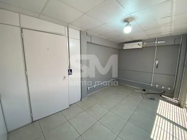 Galpão / Barracão com 1500m², para alugar, no bairro Presidente Médice em Chapecó