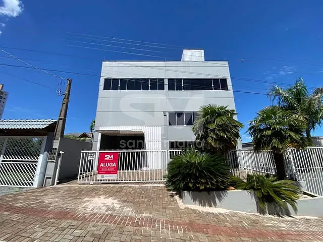 Galpão / Barracão com 1500m², para alugar, no bairro Presidente Médice em Chapecó