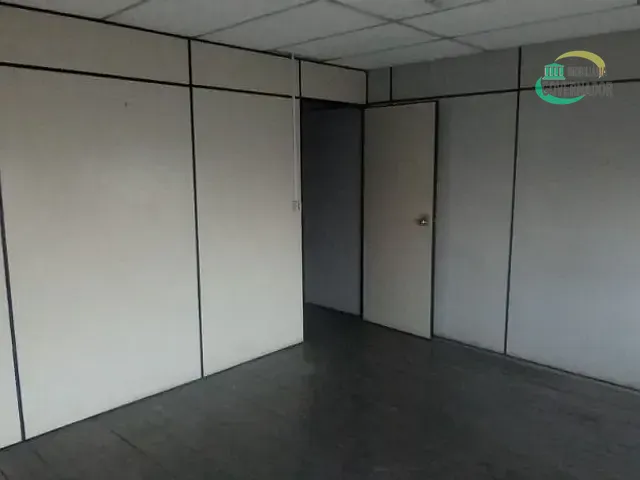 Galpão / Barracão com 350m², para alugar, no bairro Bonfim em Campinas