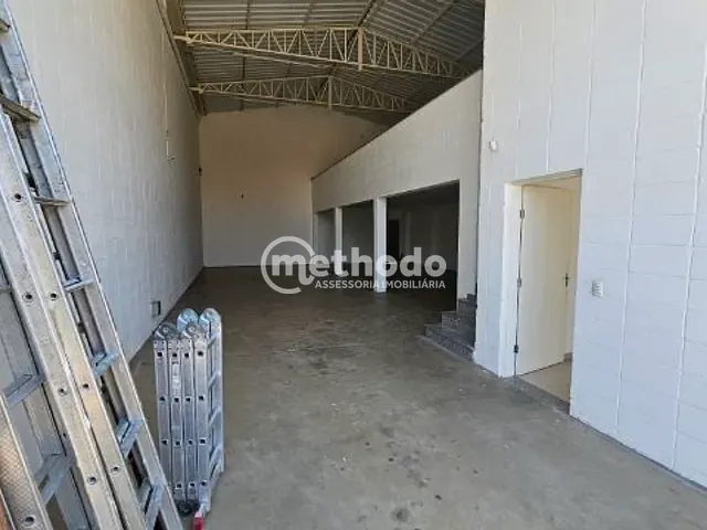 Galpão / Barracão com 250m², para alugar, no bairro Parque Via Norte em Campinas