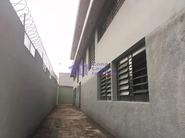 Galpão / Barracão com 800m², à venda, no bairro Vila Nova York em São Paulo