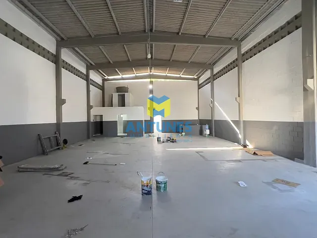 Galpão / Barracão com 280m², para alugar, no bairro Imbiribeira em Recife