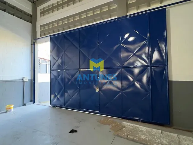 Galpão / Barracão com 280m², para alugar, no bairro Imbiribeira em Recife