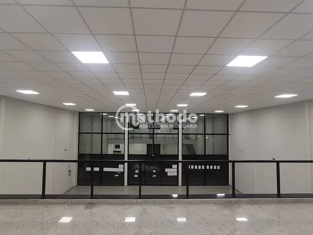 Galpão / Barracão com 356m², para alugar, no bairro Loteamento Industrial Veccon Zeta em Sumaré