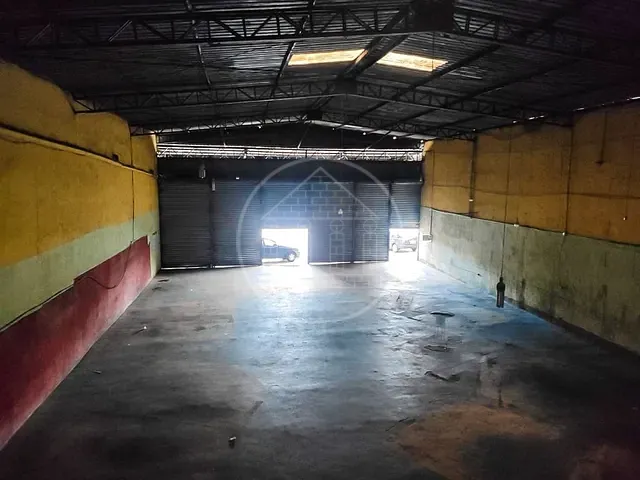 Galpão / Barracão com 903m², para alugar, no bairro Jardim Maria Fernandes em São Paulo