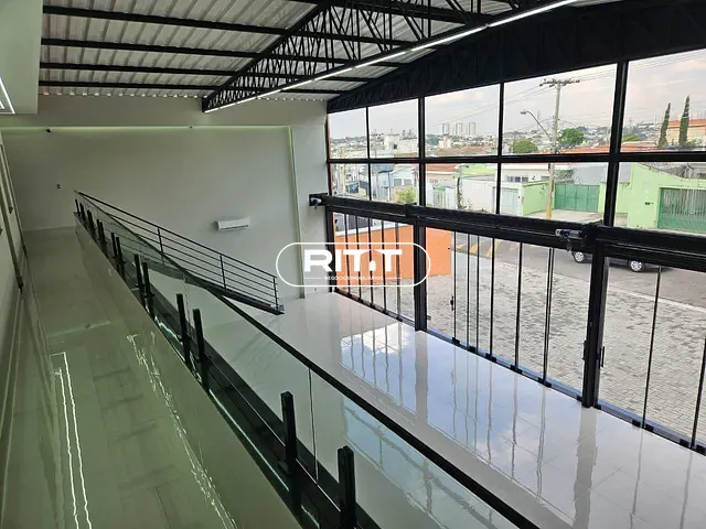 Galpão / Barracão com 250m², à venda, no bairro Jardim Nova Europa em Campinas