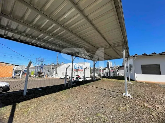 Galpão / Barracão com 1300m², para alugar, no bairro Passo dos Fortes em Chapecó