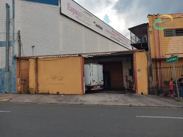 Galpão / Barracão com 300m², para alugar, no bairro Vila Industrial em Campinas