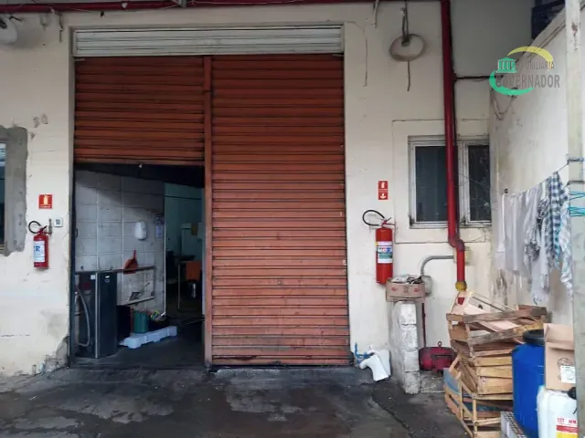 Galpão / Barracão com 300m², para alugar, no bairro Vila Industrial em Campinas