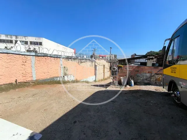 Galpão / Barracão com 736m², à venda ou para alugar, no bairro Cidade Dutra em São Paulo