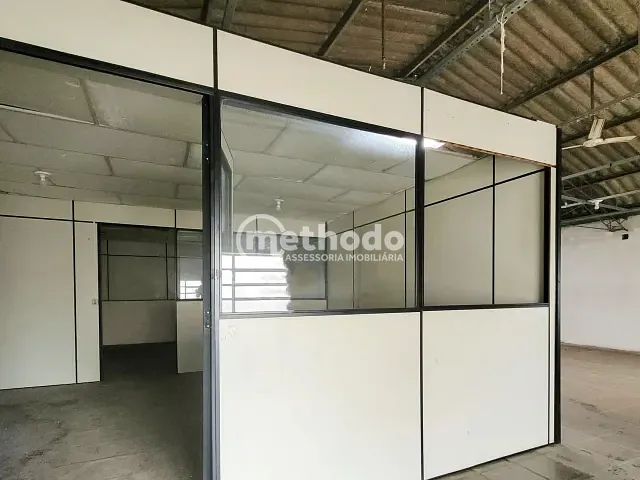 Galpão / Barracão com 896m², à venda ou para alugar, no bairro São Bernardo em Campinas