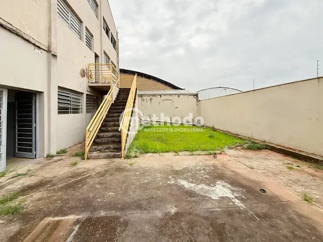 Galpão / Barracão com 1203m², à venda ou para alugar, no bairro Parque Rural Fazenda Santa Cândida em Campinas