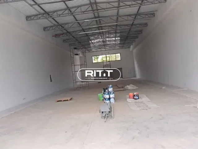 Galpão / Barracão com 796m², para alugar, no bairro Santa Terezinha em Paulínia