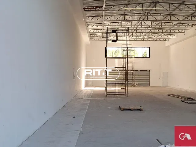 Galpão / Barracão com 796m², para alugar, no bairro Santa Terezinha em Paulínia