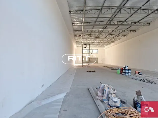 Galpão / Barracão com 796m², para alugar, no bairro Santa Terezinha em Paulínia