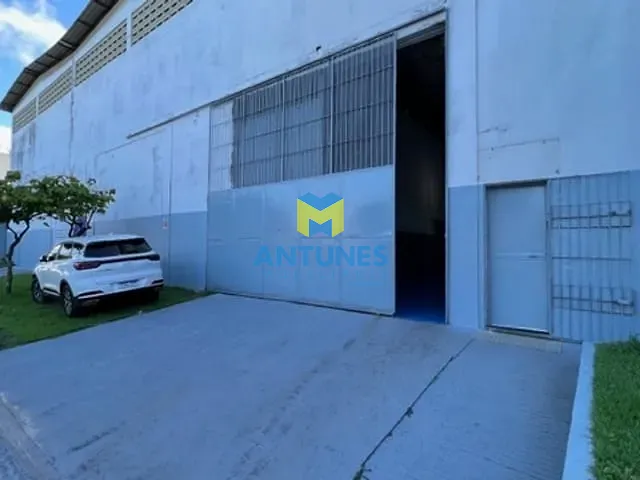 Galpão / Barracão com 1080m², para alugar, no bairro Imbiribeira em Recife
